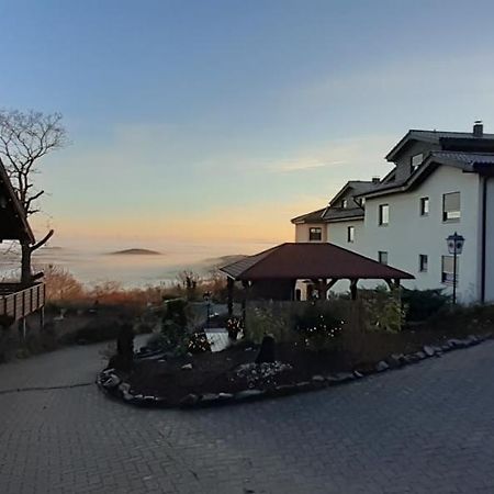 Kastanienhof Apartment und Restaurant Dannenfels Exterior foto