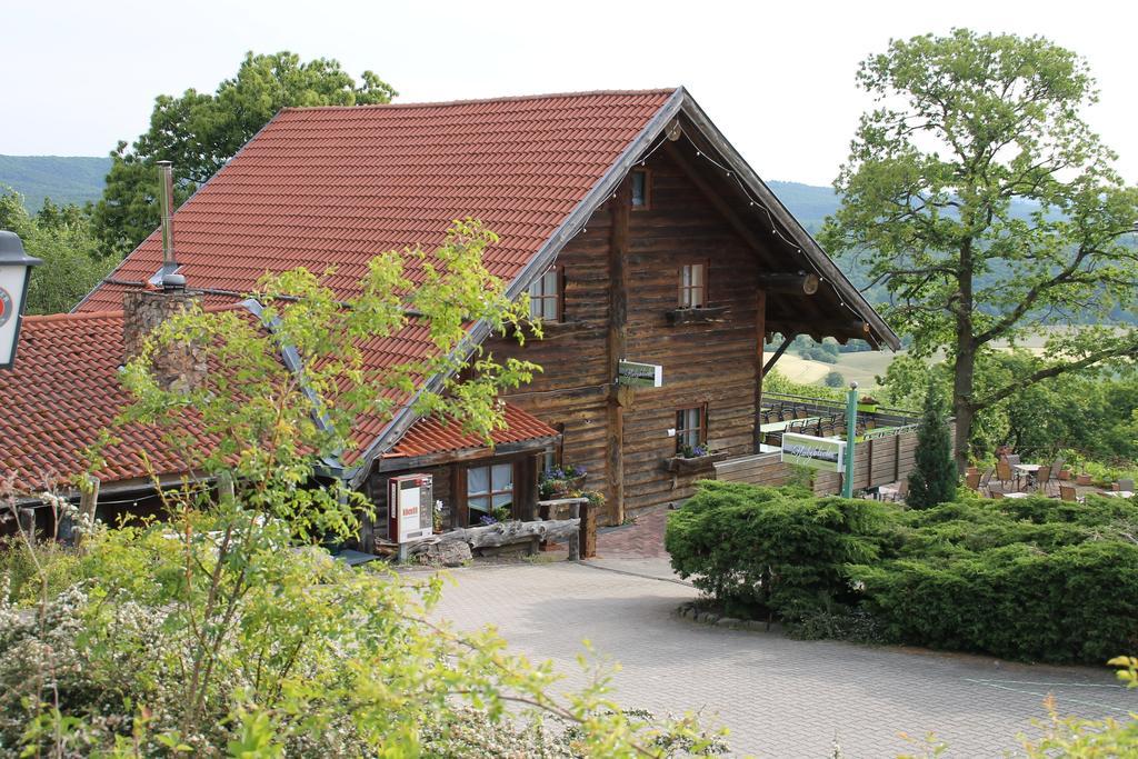 Kastanienhof Apartment und Restaurant Dannenfels Exterior foto
