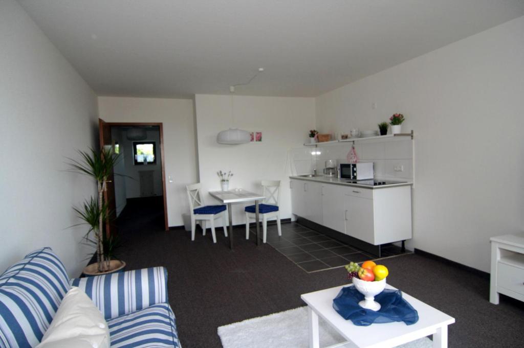 Kastanienhof Apartment und Restaurant Dannenfels Exterior foto